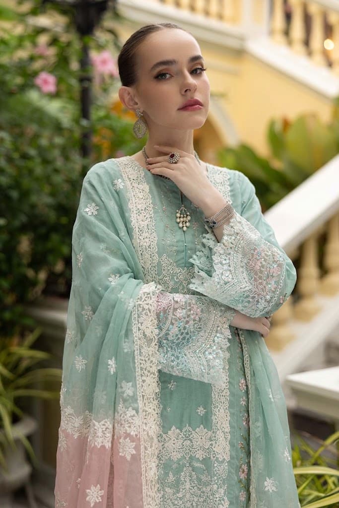 Feroza Lace Pret